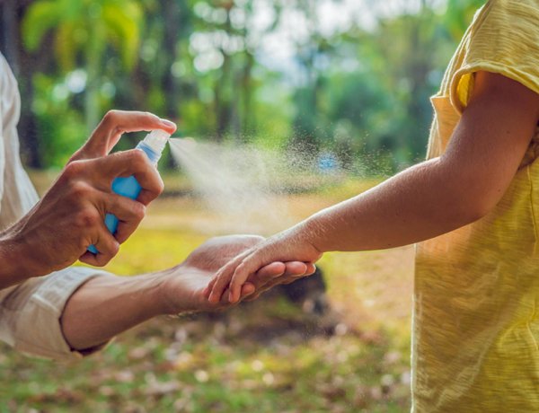 ANMAT prohíbe repelente y productos corporales